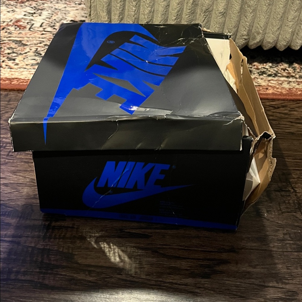 Nike Air Jordan 1 GS “Royals Reimagined” - Picture 9 of 9